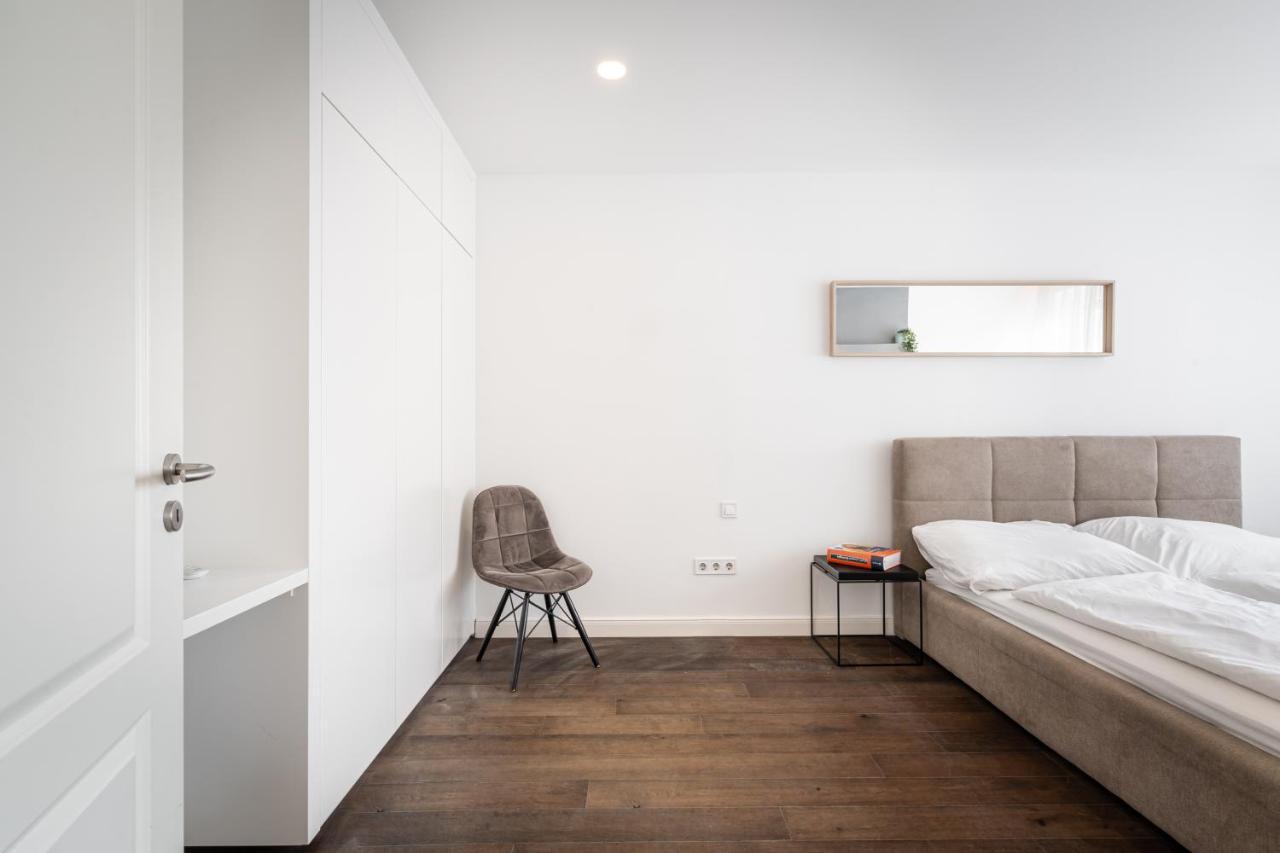 Apartament R42-boutique Apartments, Location By Bqa *