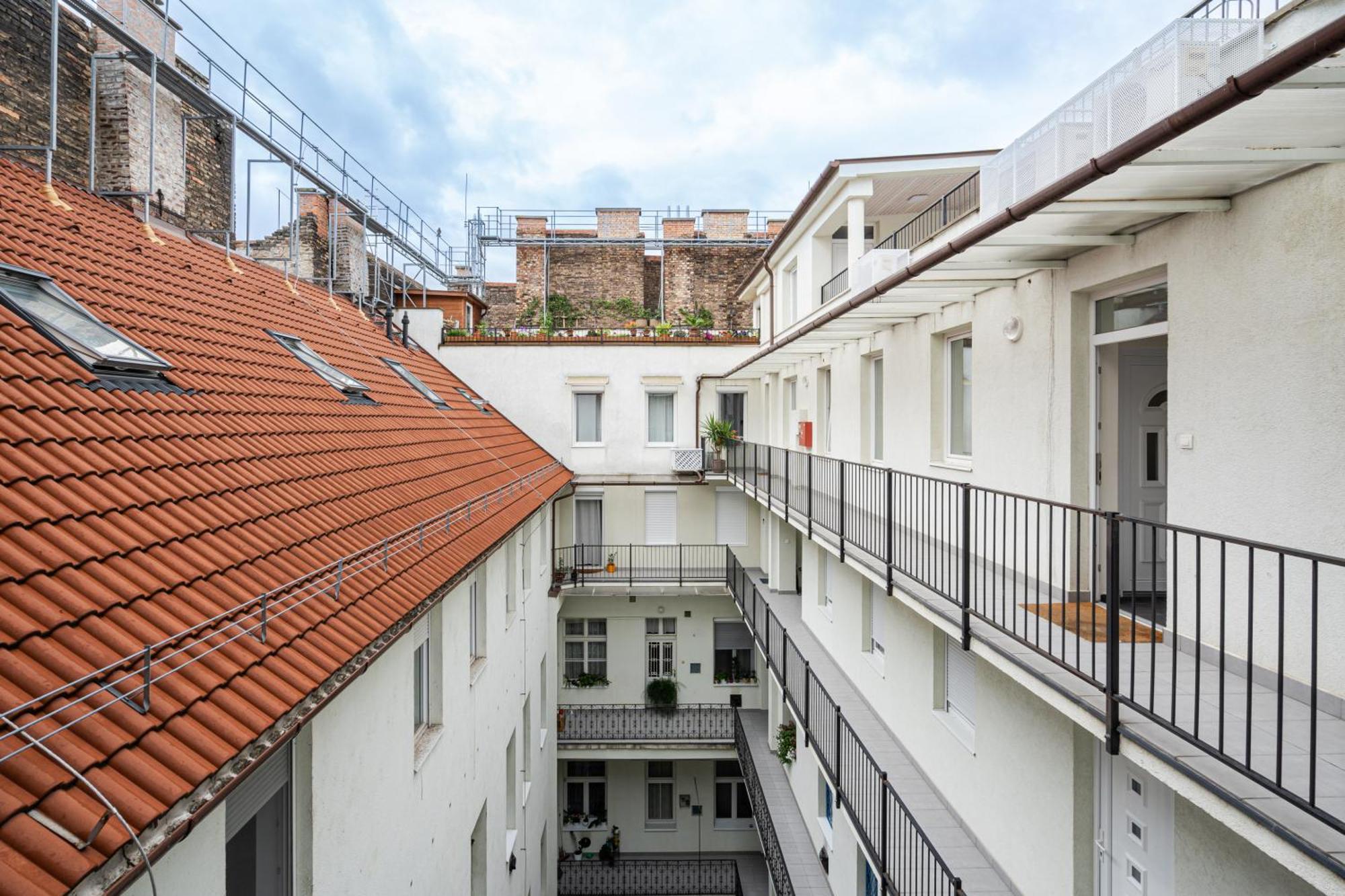 R42-boutique Apartments, Location By Bqa Apartament *