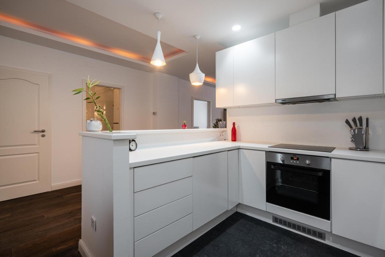 Appartement R42-boutique Apartments, Location By Bqa